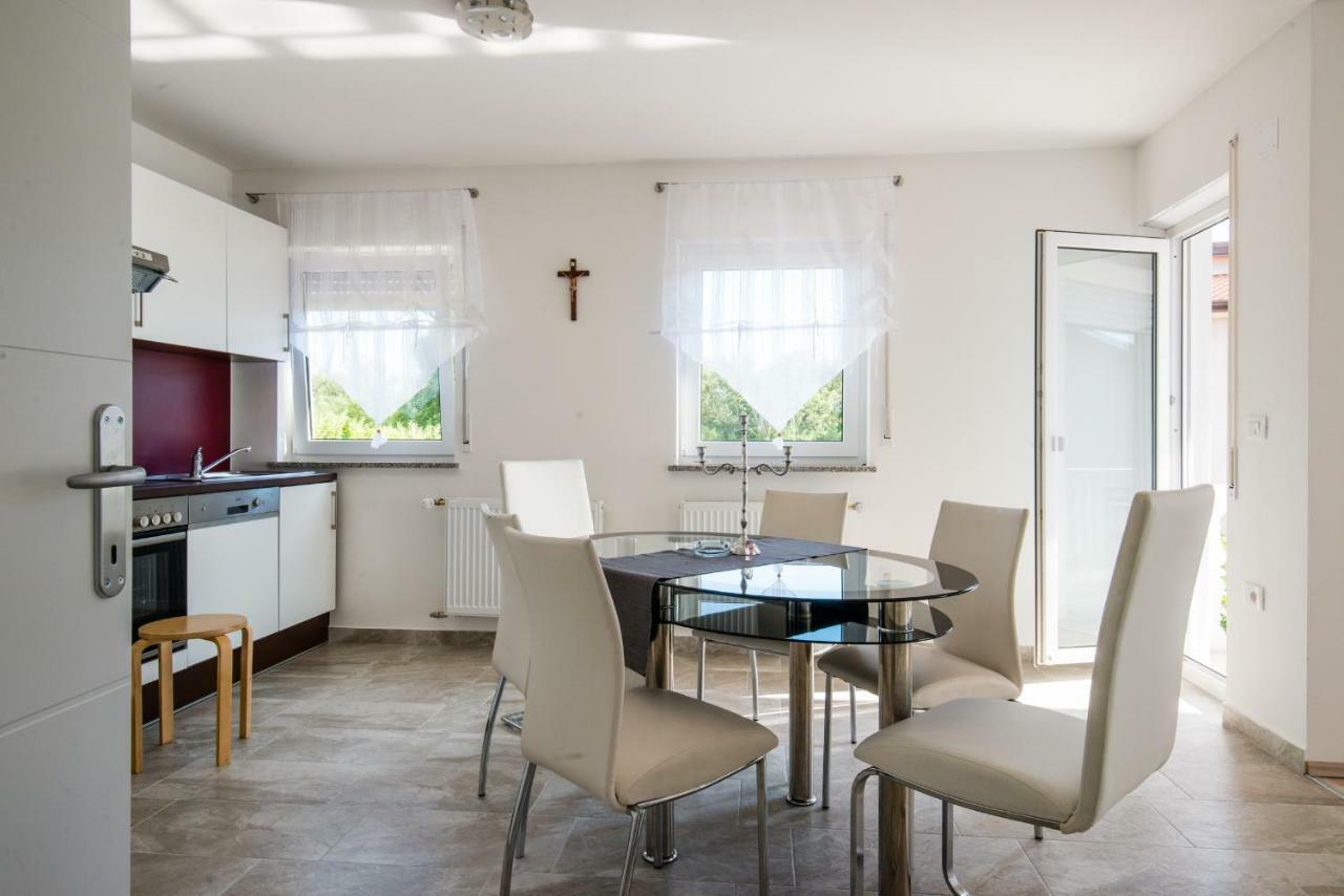 בוג'ה Ferienhaus Bucic מראה חיצוני תמונה