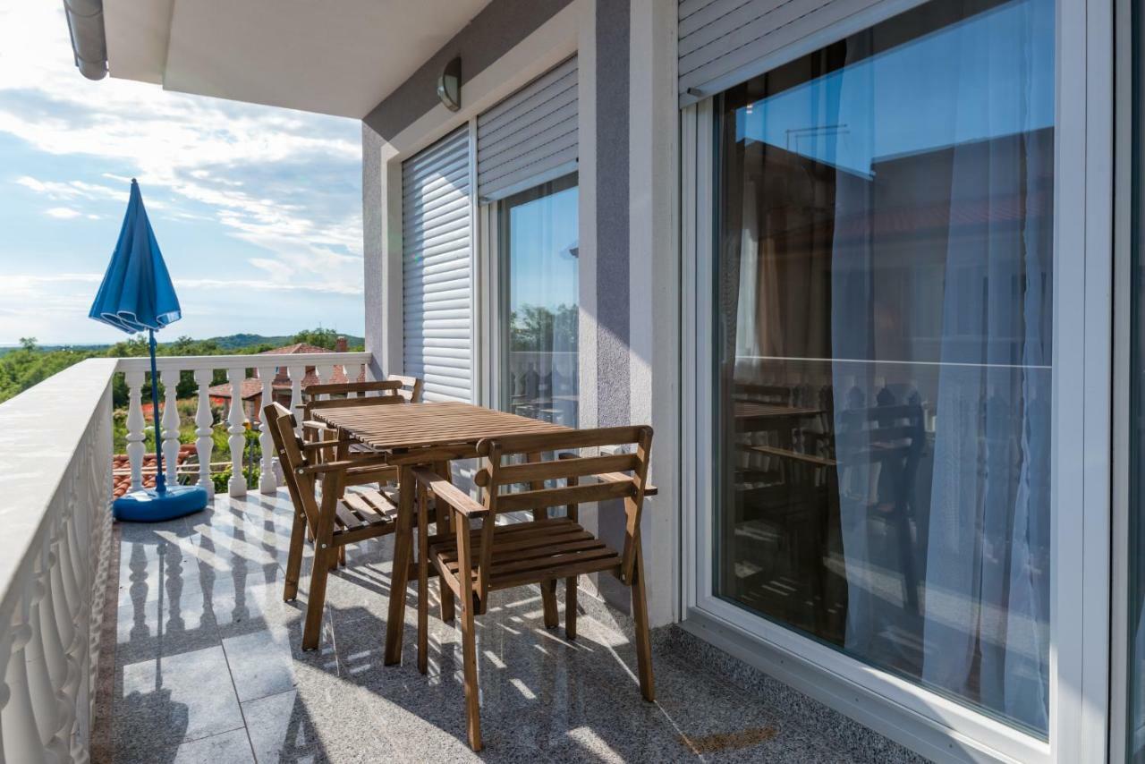 בוג'ה Ferienhaus Bucic מראה חיצוני תמונה