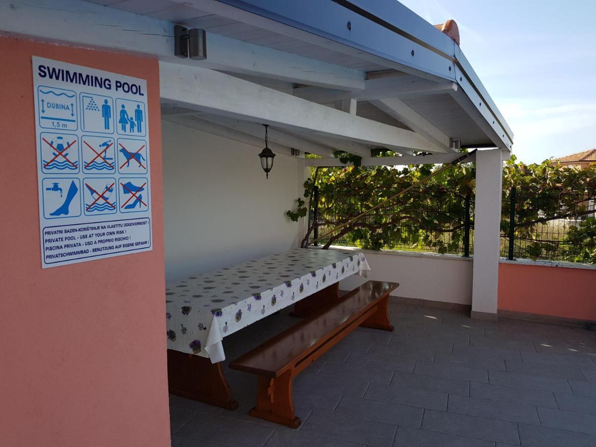בוג'ה Ferienhaus Bucic מראה חיצוני תמונה
